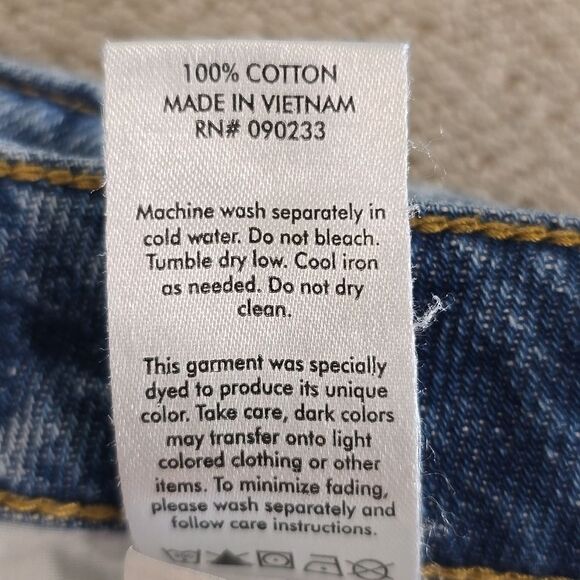 Pacsun Mom High Rise Frayed Hem Jean Shorts - Size 24 - Picture 15 of 15